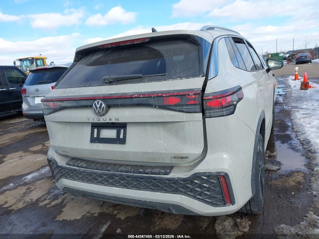 2026 Volkswagen Tiguan Sel R-line Turbo მანქანა იყიდება აუქციონზე, vin: 3VVUW7RM3TM047167, აუქციონის ნომერი: 44367450