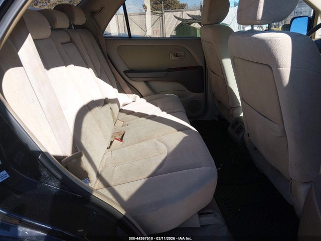 Auction sale of the 2000 Lexus Rx 300, vin: JT6HF10U0Y0102654, lot number: 44367510