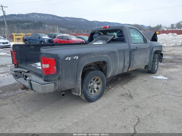 2011 CHEVROLET SILVERADO 1500 1GCNKPEA1BZ355221 Photo 3