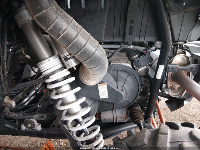 Polaris RZR 2018 3NSVFE928JF949898 Image 9