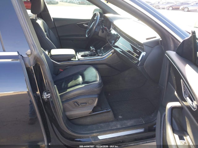 WA1AVAF17KD010073 Audi Q8 55 Premium