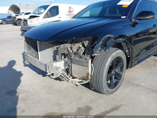 WA1AVAF17KD010073 Audi Q8 55 Premium