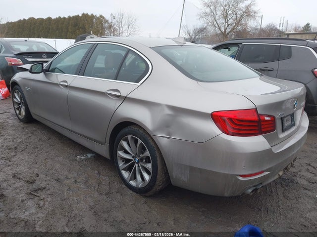 2016 BMW 528I WBA5A7C58GG144543 Photo 2