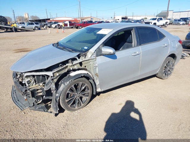 Toyota COROLLA SE 2017 5YFBURHE6HP629670 Image 2