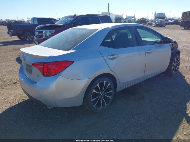 Toyota COROLLA SE 2017 5YFBURHE6HP629670 Image 4