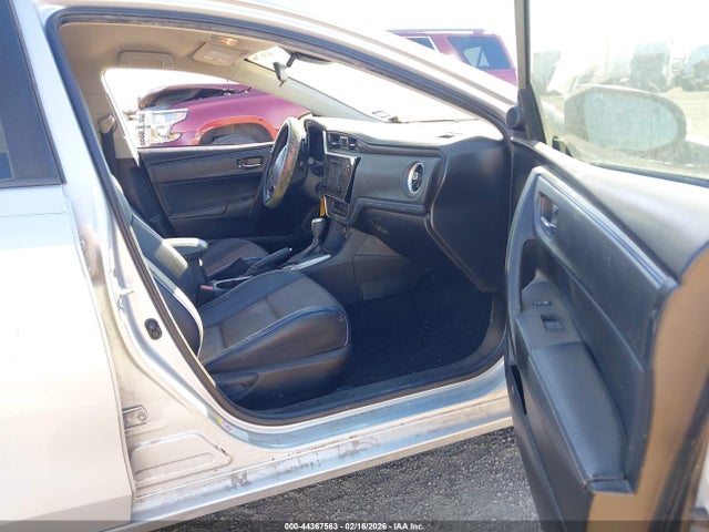Toyota COROLLA SE 2017 5YFBURHE6HP629670 Image 5