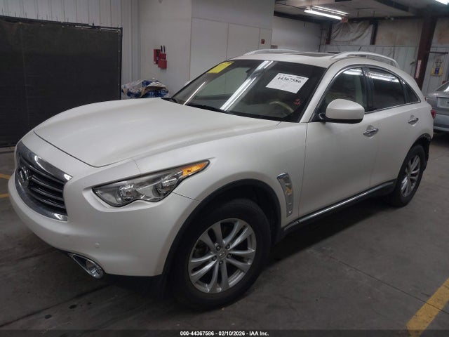 JN8CS1MU0FM380683 Infiniti QX70
