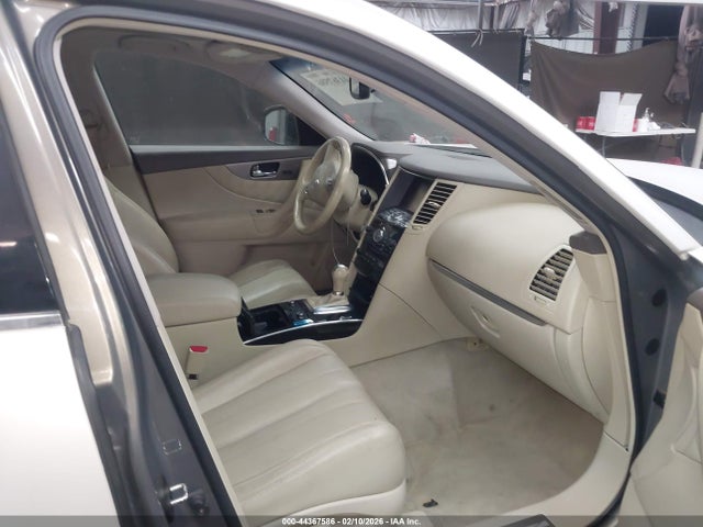 JN8CS1MU0FM380683 Infiniti QX70