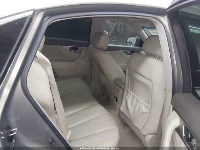 JN8CS1MU0FM380683 Infiniti QX70