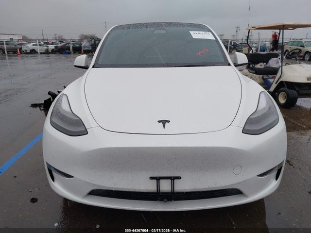 Продажа на аукционе авто 2022 Tesla Model Y Long Range Dual Motor All-wheel Drive, vin: 7SAYGDEE0NF555200, номер лота: 44367604