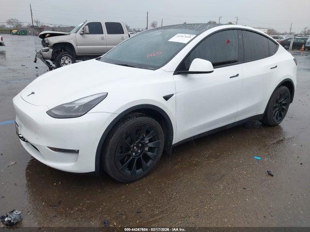 Продажа на аукционе авто 2022 Tesla Model Y Long Range Dual Motor All-wheel Drive, vin: 7SAYGDEE0NF555200, номер лота: 44367604