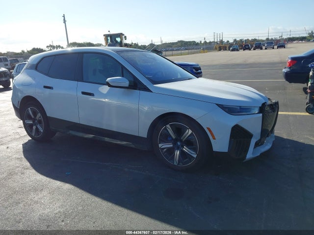 2023 BMW IX WB523CF09PCL95969