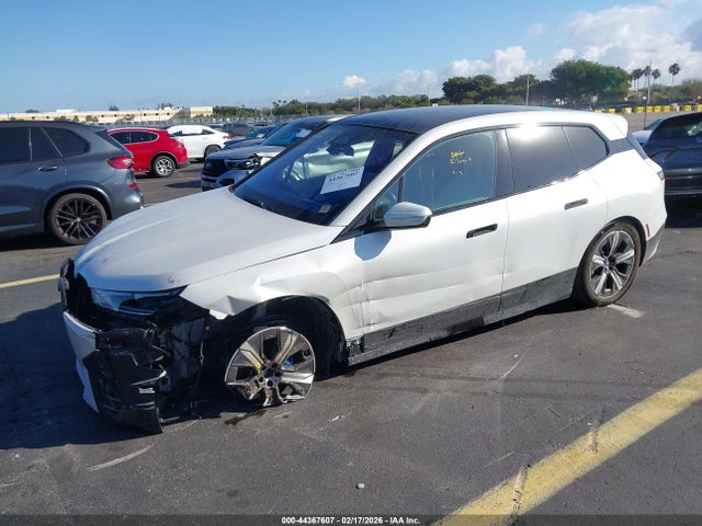 2023 BMW IX WB523CF09PCL95969 Photo 1