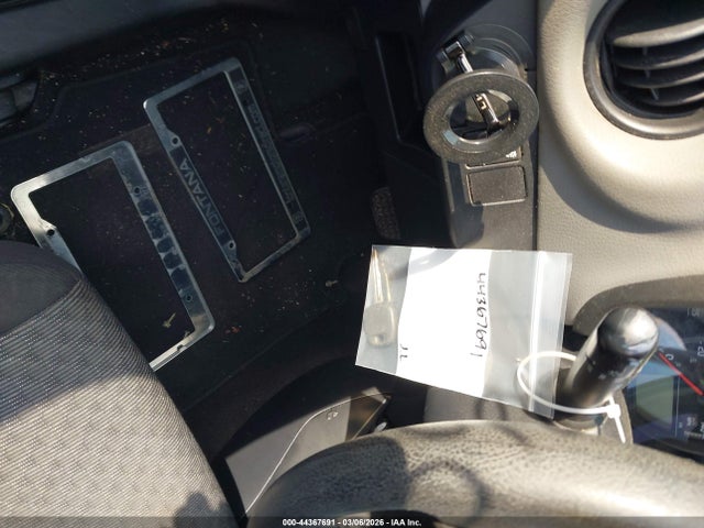 Toyota YARIS L 2015 VNKKTUD37FA035527 Image 13