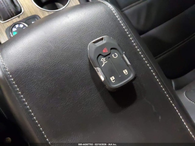 44367703 :رقم المزاد ، 1GKKNXLS6JZ115686 vin ، 2018 Gmc Acadia Denali مزاد بيع