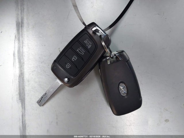 3KPC24A35KE057506 Hyundai Accent Sel