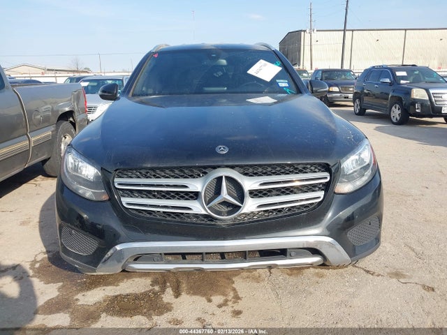 2019 Mercedes-benz Glc 300 მანქანა იყიდება აუქციონზე, vin: WDC0G4JB2KF588786, აუქციონის ნომერი: 44367760