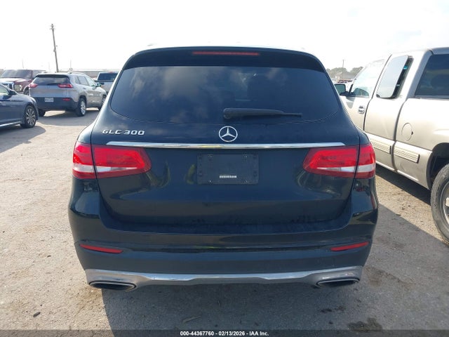 2019 Mercedes-benz Glc 300 მანქანა იყიდება აუქციონზე, vin: WDC0G4JB2KF588786, აუქციონის ნომერი: 44367760