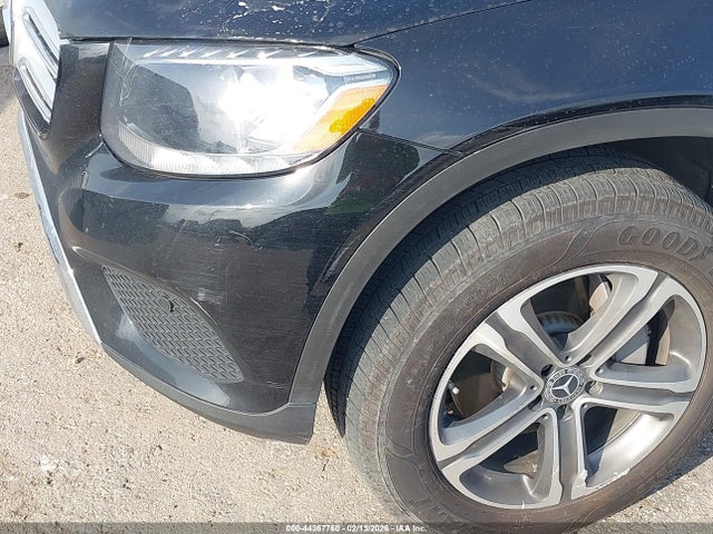 2019 Mercedes-benz Glc 300 მანქანა იყიდება აუქციონზე, vin: WDC0G4JB2KF588786, აუქციონის ნომერი: 44367760