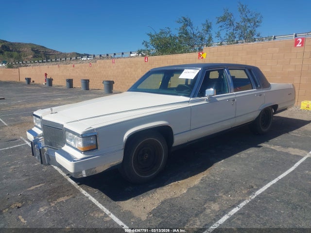 44367791 :رقم المزاد ، 1G6DW547XNR701624 vin ، 1992 Cadillac Brougham مزاد بيع