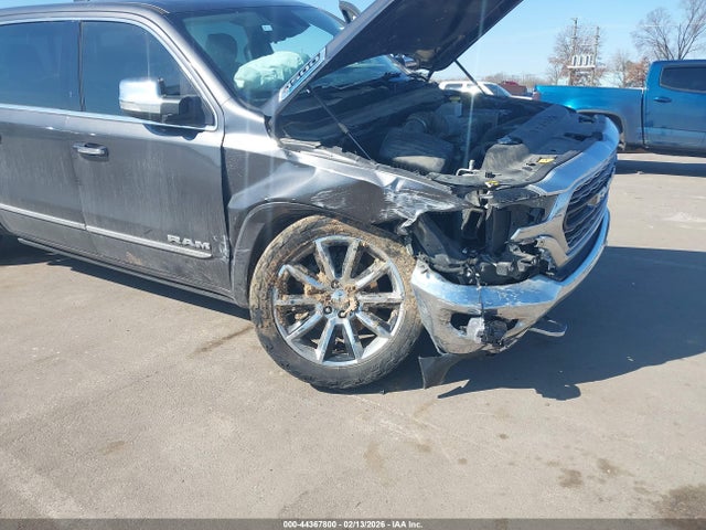 2022 RAM 1500 1C6SRFHT2NN266895 Photo 5