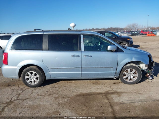 2013 Chrysler Town & Country Touring მანქანა იყიდება აუქციონზე, vin: 2C4RC1BGXDR519406, აუქციონის ნომერი: 44367842