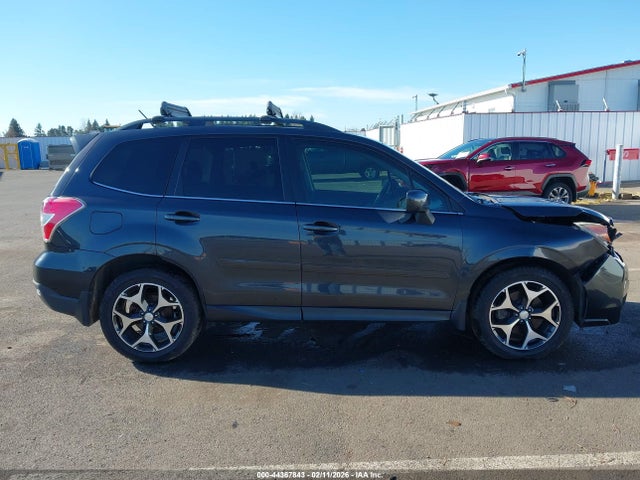 JF2SJGDCXFH510807 Subaru Forester 2.0xt Premium
