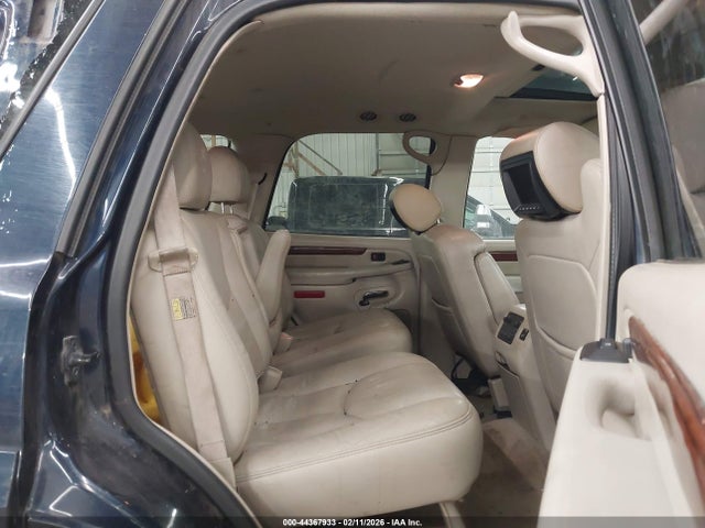 44367933 :رقم المزاد ، 1GYEK63N24R121683 vin ، 2004 Cadillac Escalade Standard مزاد بيع