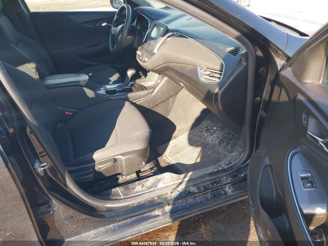 1G1ZE5ST1HF208838 Chevrolet MALIBU 1LT