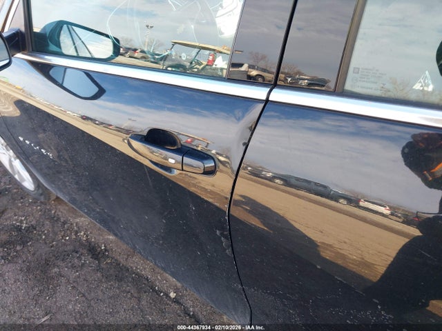 1G1ZE5ST1HF208838 Chevrolet MALIBU 1LT