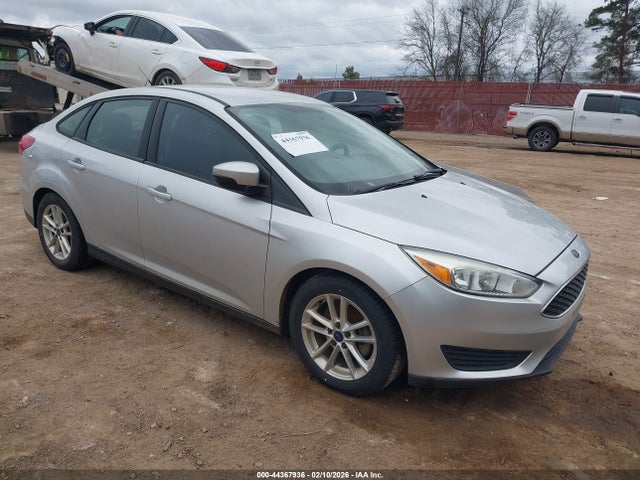 Ford FOCUS SE 2015 1FADP3F29FL305758 головне зображення