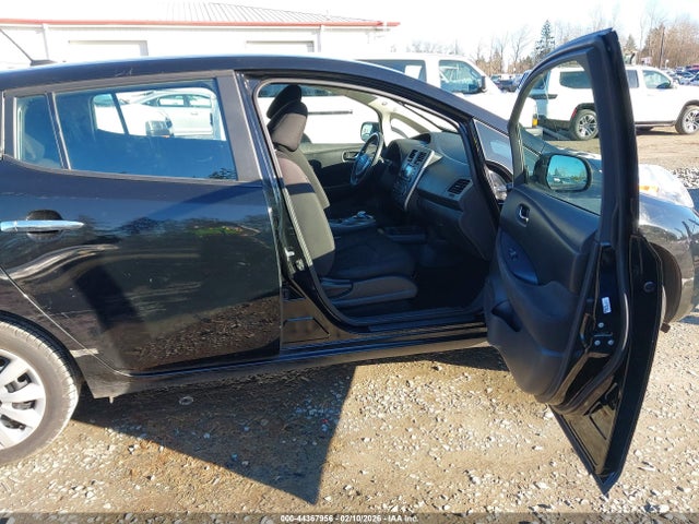 Nissan LEAF S 2015 1N4AZ0CP4FC311138 Image 5
