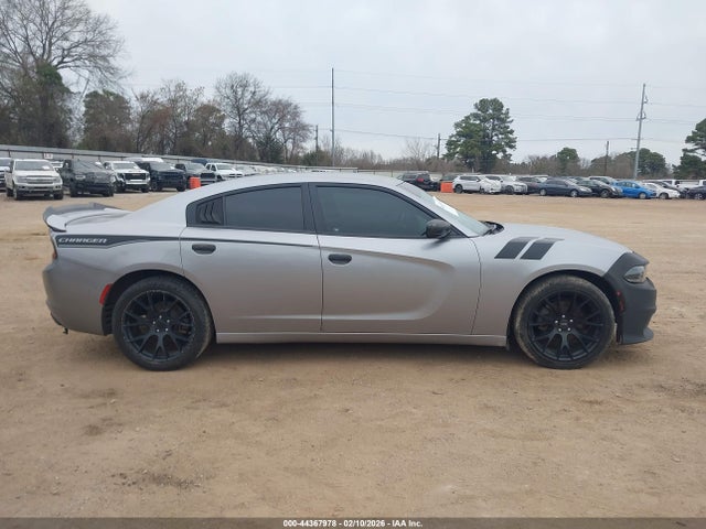 2C3CDXBG1HH654473 Dodge Charger Se Rwd