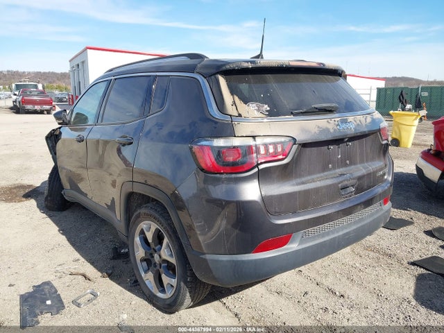 2018 JEEP COMPASS 3C4NJCCB7JT253404 Photo 2