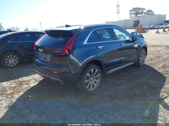 2019 CADILLAC XT4 1GYFZDR46KF194699 Photo 3