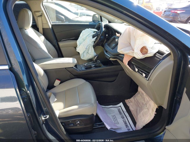 2019 CADILLAC XT4 1GYFZDR46KF194699 Photo 4