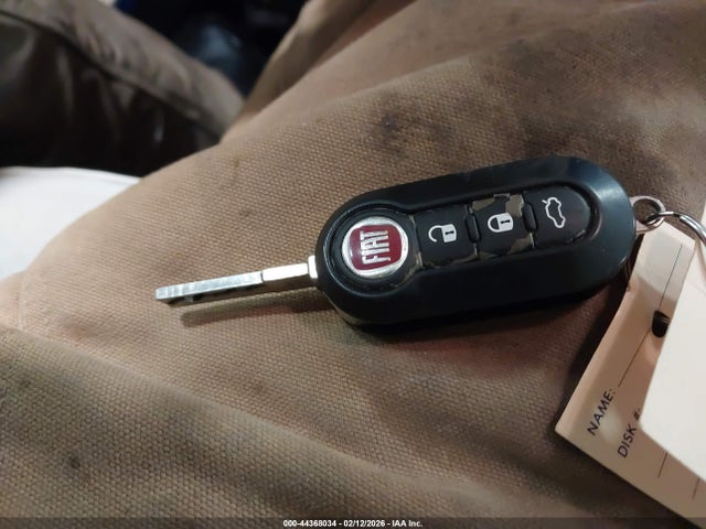 2018 FIAT 500 3C3CFFKH7JT511537 Photo 10