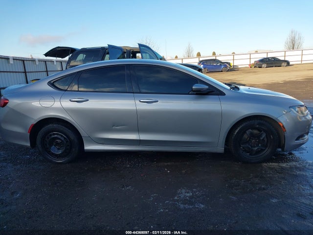 Chrysler 200 S 2015 1C3CCCBB2FN619347 Image 13
