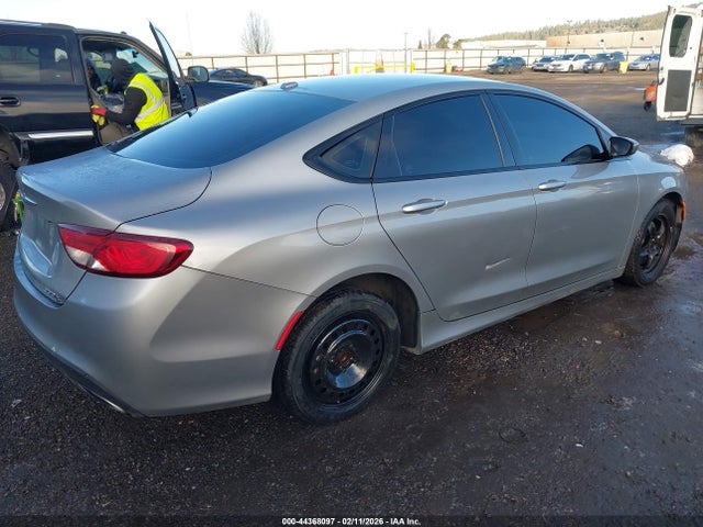 Chrysler 200 S 2015 1C3CCCBB2FN619347 Image 4