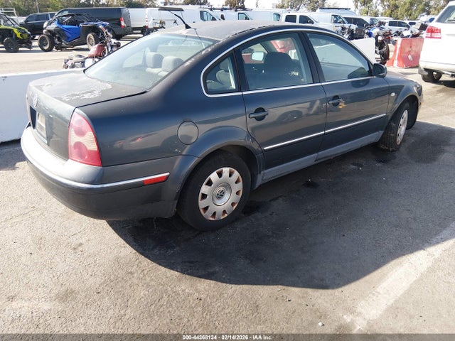 2003 Volkswagen Passat Gl მანქანა იყიდება აუქციონზე, vin: WVWMD63B13P276088, აუქციონის ნომერი: 44368134