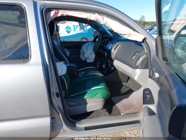 5TFJX4GN6FX044285 Toyota Tacoma Prerunner