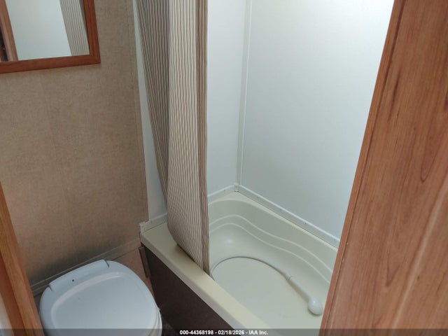 44368198 :رقم المزاد ، 1SABS0AJ3F28P5185 vin ، 2015 Starcraft Ar One 18qb Travel Trailer مزاد بيع