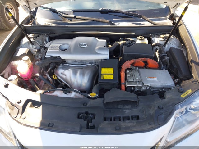 JTHBW1GG9E2042550 Lexus ES 300H