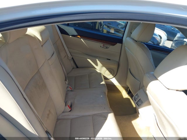 JTHBW1GG9E2042550 Lexus ES 300H