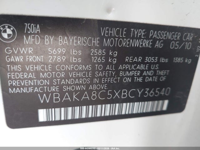 2011 BMW 750I WBAKA8C5XBCY36540 Photo 8