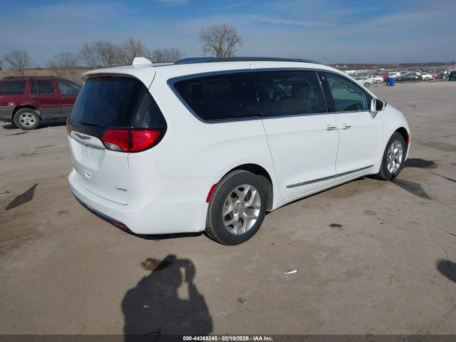 2020 CHRYSLER PACIFICA 2C4RC1GG6LR114618 Photo 3