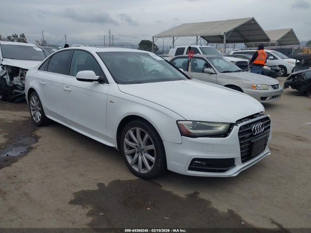2014 AUDI A4 WAUBFAFL4EN013095