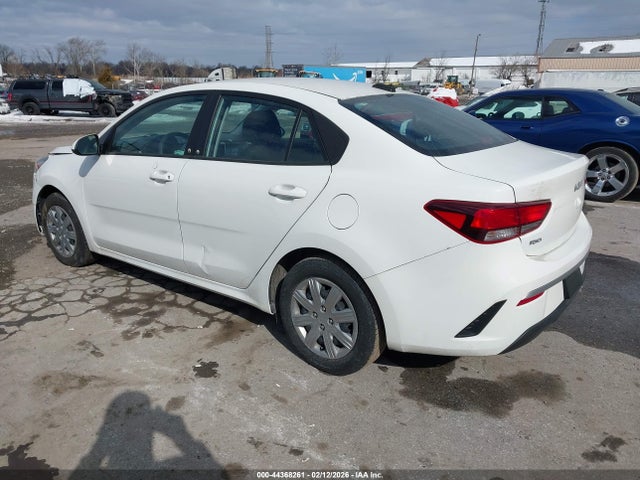 44368261 :رقم المزاد ، 3KPA24AD7PE565290 vin ، 2023 Kia Rio S مزاد بيع