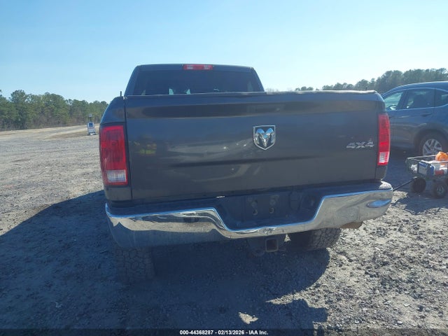 44368287 :رقم المزاد ، 3C6UR5CL4JG297319 vin ، 2018 Ram 2500 Tradesman  4x4 6'4 Box مزاد بيع