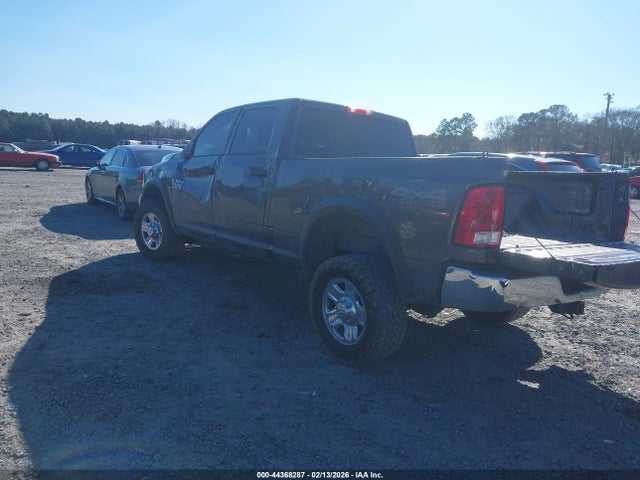 44368287 :رقم المزاد ، 3C6UR5CL4JG297319 vin ، 2018 Ram 2500 Tradesman  4x4 6'4 Box مزاد بيع